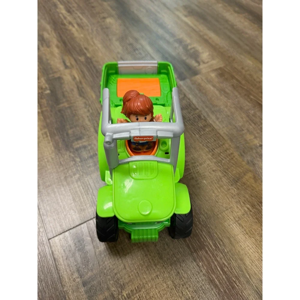 Fisher-Price Little People Caring for Animals Tractor Green with Trailer Dog Fig